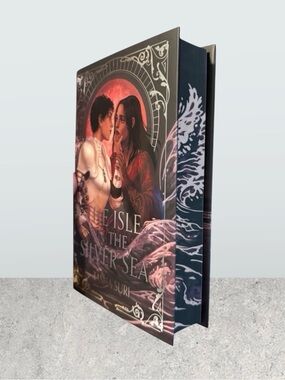 Illumicrate The Isle in the Silver Sea Tasha Suri Special Edition NEW